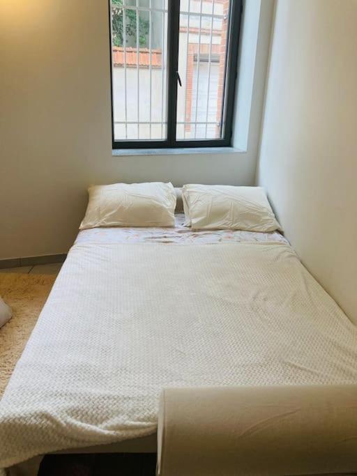 Superbe Studio Pres De La Gare. Apartment *